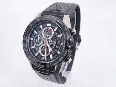 TAG Heuer Carrera Calibre Heuer 01