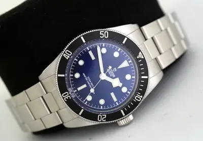 Tudor Black Bay 68