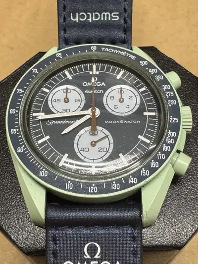 Omega Speedmaster Moon Swatch Green Bioceramic