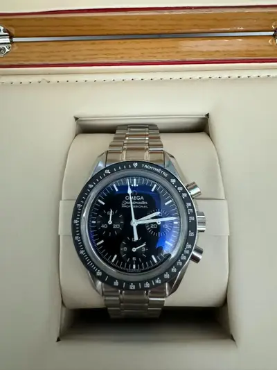 Omega Speedmaster Professional Moonwatch Chronograph Steel