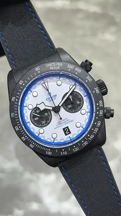 Tudor Black Bay Chrono Carbon 25