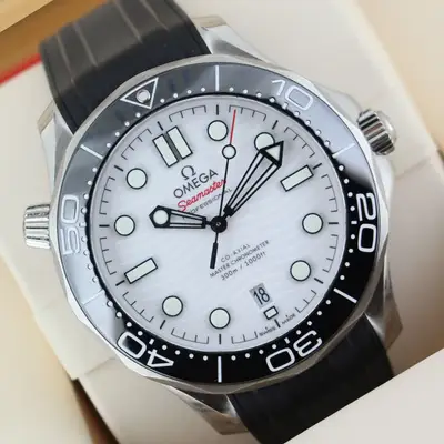 Omega Seamaster White