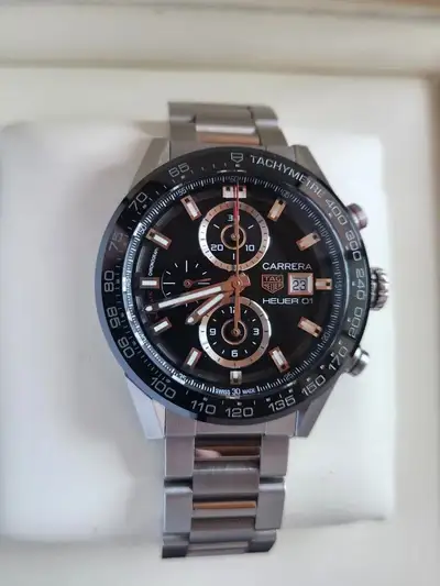 TAG Heuer Carrera Calibre Heuer 01