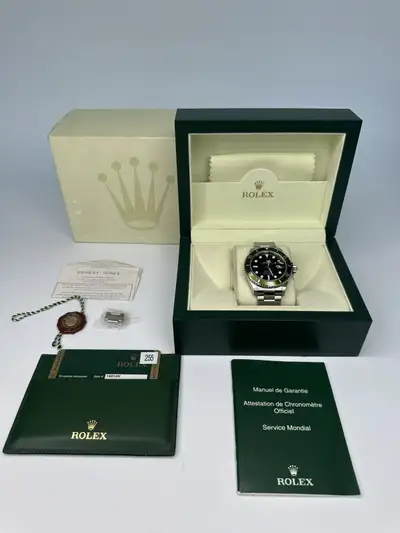 Rolex Submariner 16610V