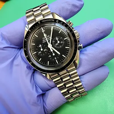 Omega Fully Restored Omega Speedmaster Moonwatch 145.022