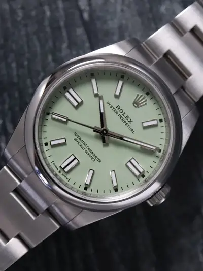 Rolex Oyster Perpetual 41902