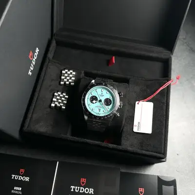 Tudor Black Bay Chrono Flamingo Blue