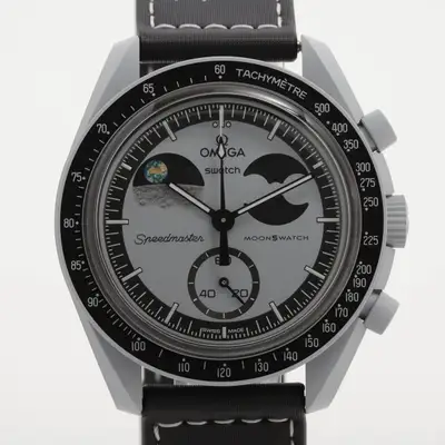 Omega x swatch Speedmaster missions Toe
