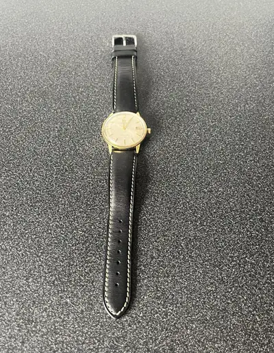 Omega Seamaster Date Black Leather Gold-Tone