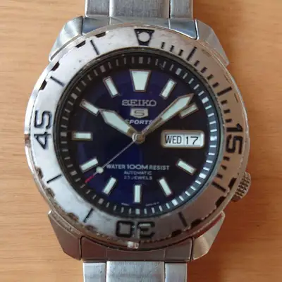 Omega SEIKO 5 Sports 7S36 02T0 Omega