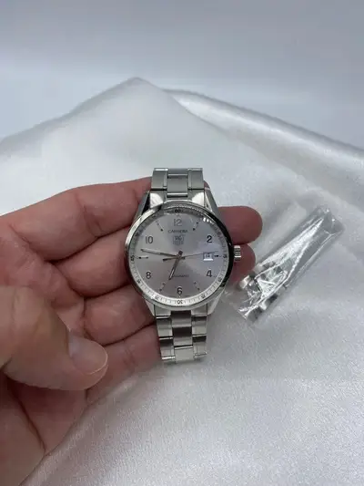 TAG Heuer Carrera Date Volume With
