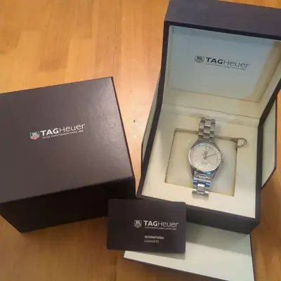 TAG Heuer Carrera Twin Time Round
