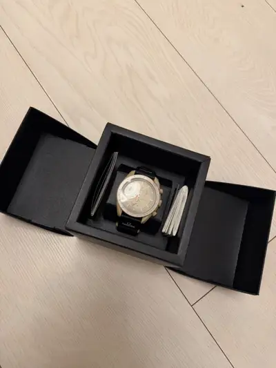 Omega Seamaster Cream Adult SO33C100