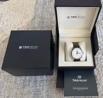 TAG Heuer Carrera Rose gold WAR201D
