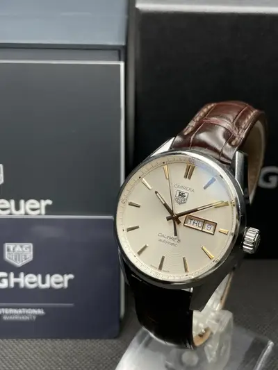 TAG Heuer CARRERA WAR201D Day Date