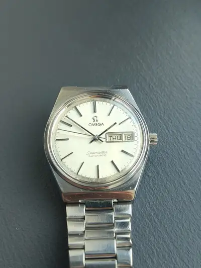 Omega Seamaster Silver Linen Dail Date