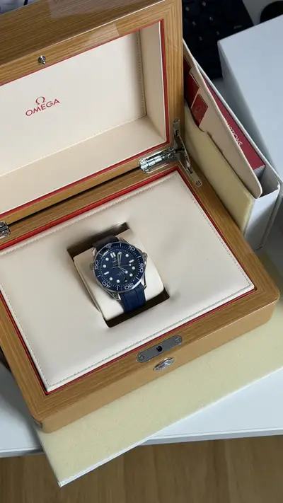 Omega Seamaster 300 Diver Blue Co