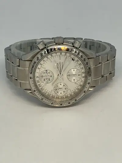 Omega Omega SS AT Speedmaster Triple Calendar Cream White Silver 3523.30 Watch