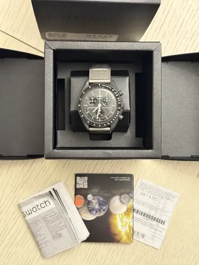Omega x Swatch Speedmaster MoonSwatch Moon