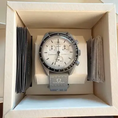 Omega Swatch MOONSWATCH Speedmaster