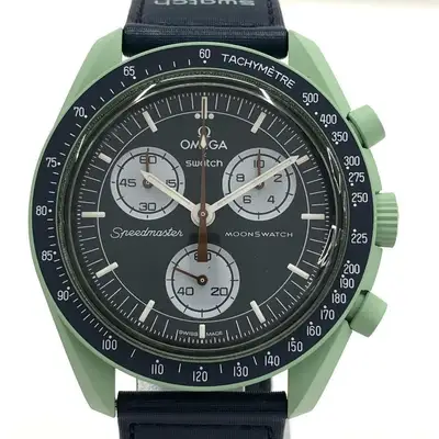 Omega Swatch OMEGA Speedmaster Mission on Earth