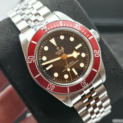 Tudor Black Bay Burgundy Jubilee M7941A1A0RU