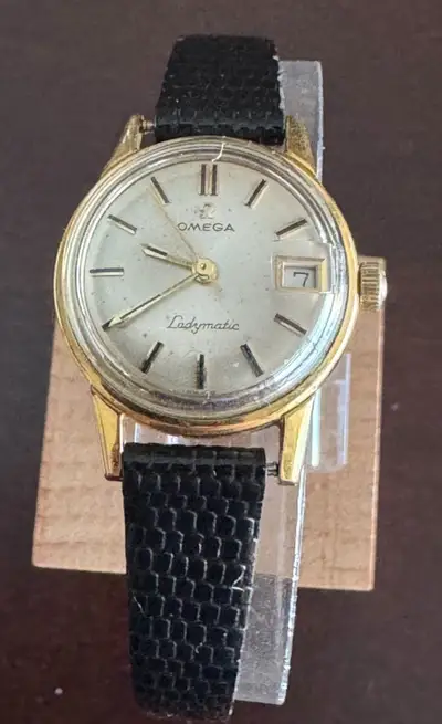 Omega SEAMASTER LADYMATIC KEEPING TIME WITH