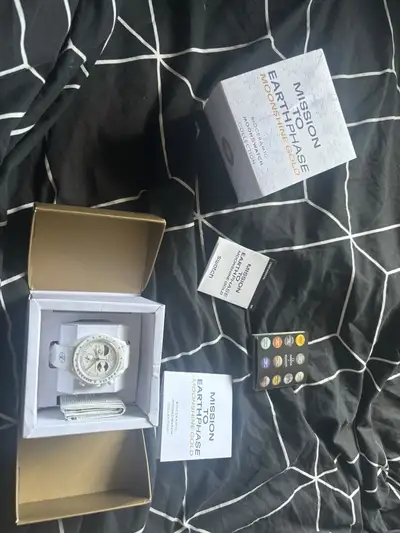 Omega 38- OMEGA Swatch Speedmaster Moonshine Gold