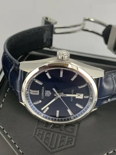 TAG Heuer Carrera
