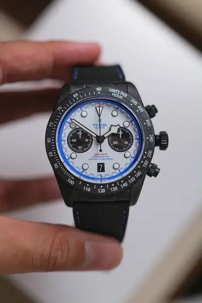 Tudor Black Bay Chrono Carbon 25