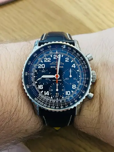 Breitling Navitimer B02 Cosmonaute ‘Artemis’ (AB02307A1C1P1)