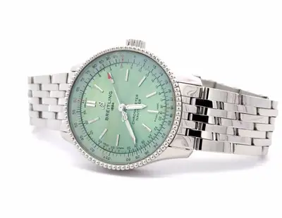 Breitling Navitimer