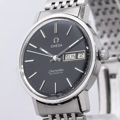 Omega *NEAR OMEGA Seamaster Cal.1022 Black Day/Date
