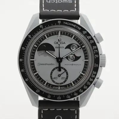 Omega x swatch Speedmaster missions Toe