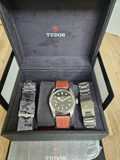 Tudor Black Bay 79540