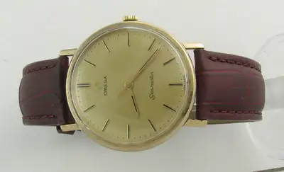 Omega 9k Gold Omega SeaMaster Retro Wrist