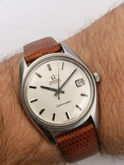 Omega Seamaster distinctive tonneau Case Circa