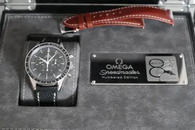 Omega Speedmaster 15737
