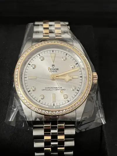 Tudor black bay S&g 39 diamonds