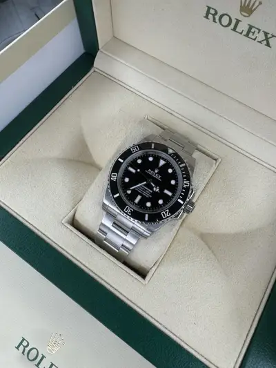 Rolex Rolex Submariner 124060 2024 Excellent Condition Full Set 41mm Non Date Oyster