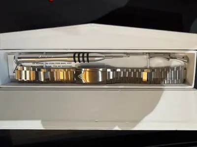 Omega Speedmaster Pro 20 Forstner Caterpillar