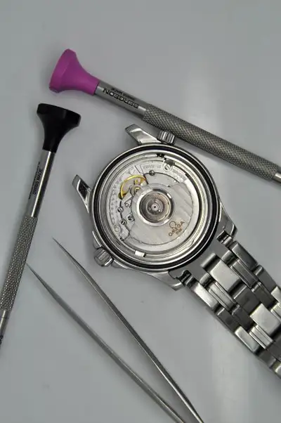 Omega Seamaster Servicing Co-Axial Resealed Pressure