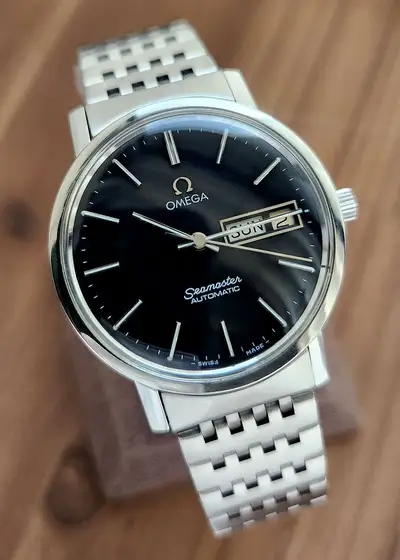 Omega SEAMASTER CAL1020 17J DAYDATE