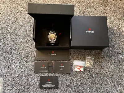 Tudor Black Bay 54 (Bracelet) Superb