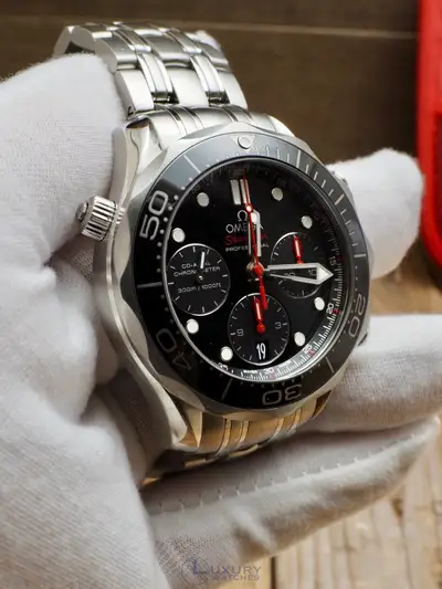 Omega Seamaster 300 Chronograph 21230425001001 95%