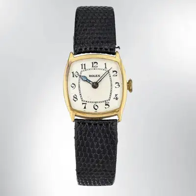 Rolex Dress in 18K Yellow Gold