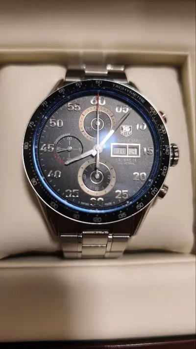 TAG Heuer Carrera CV2A10.BA0796 Chronograph Good