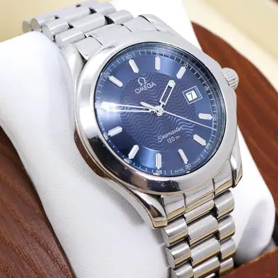 Omega Seamaster Blue Wave Date