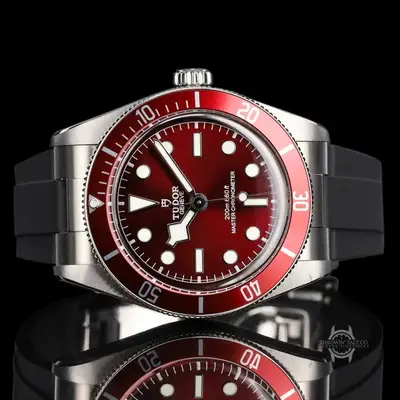 Tudor Black Bay 58 Burgundy Rubber