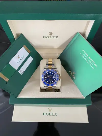 Rolex rolex submariner 116613LB Card Dated February 2019. Full Set B/P